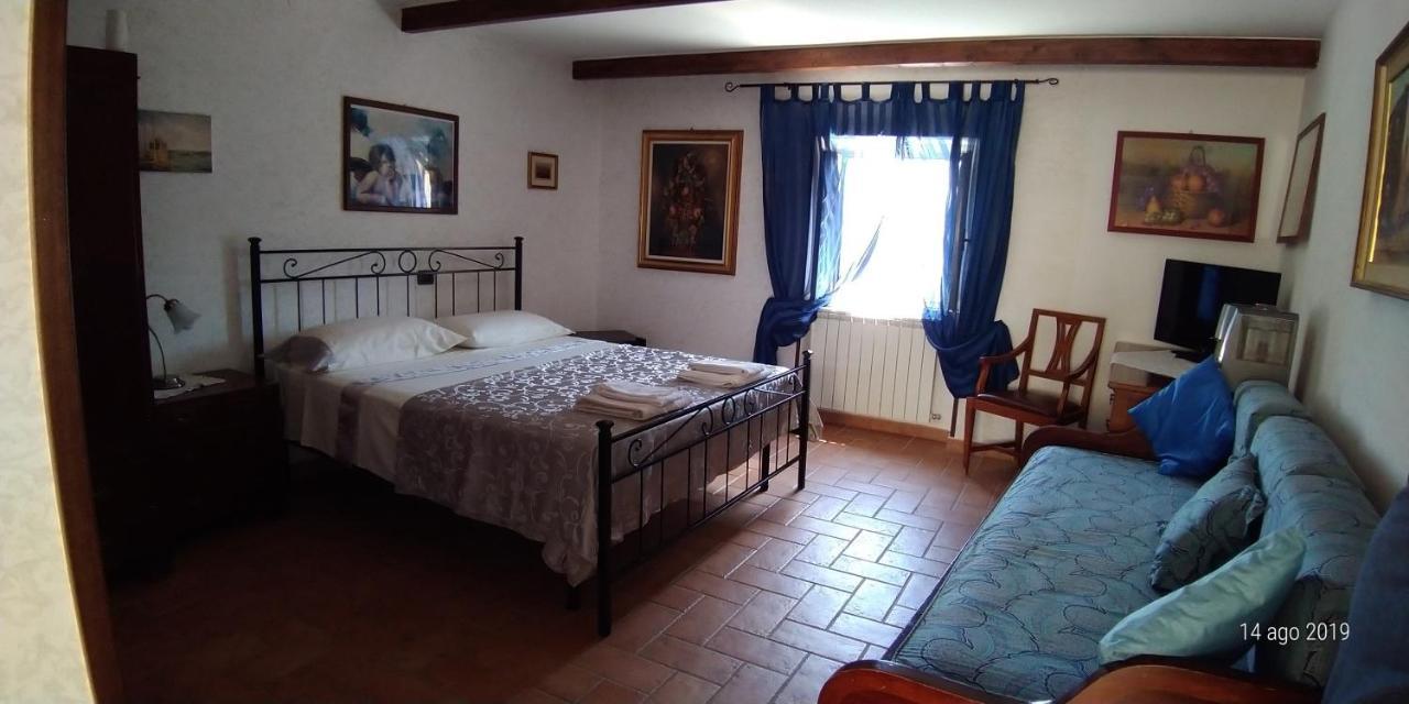 Il Borgo 38 Bed & Breakfast Scapoli Bagian luar foto