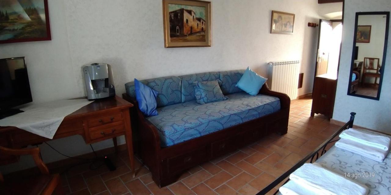 Il Borgo 38 Bed & Breakfast Scapoli Bagian luar foto